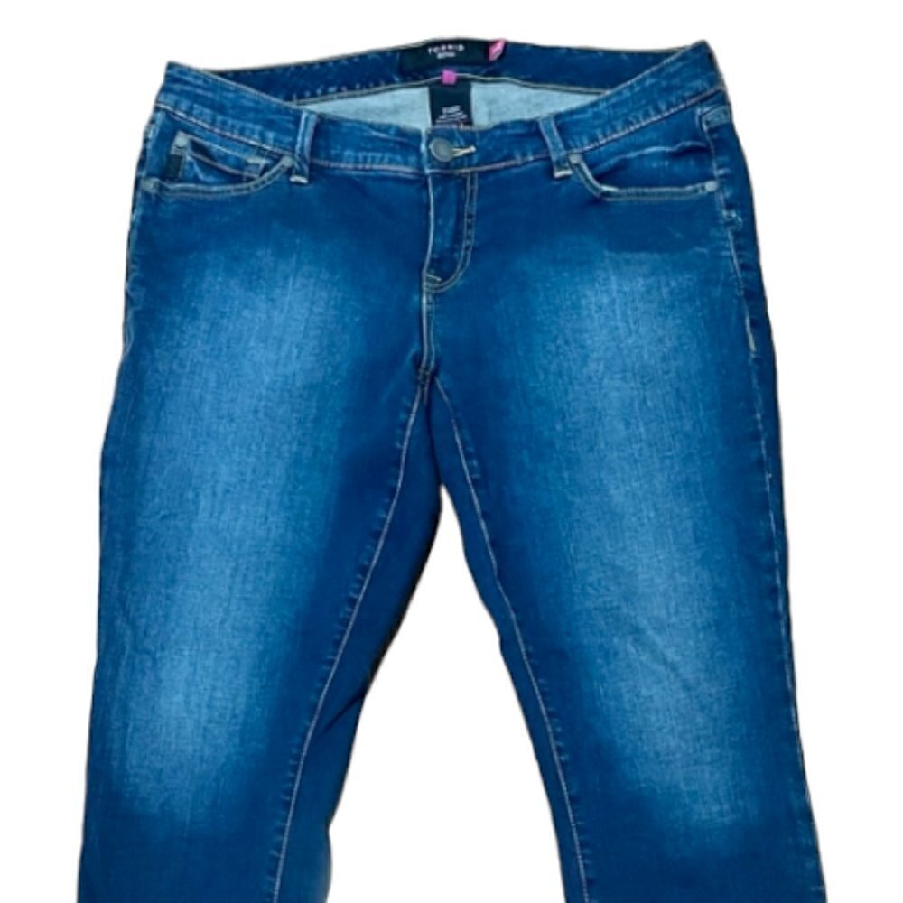TORRID Sophia Crop Skinny Denim Blue Jeans Cuffed Hems Stretch 5 Pockets 12 NWT